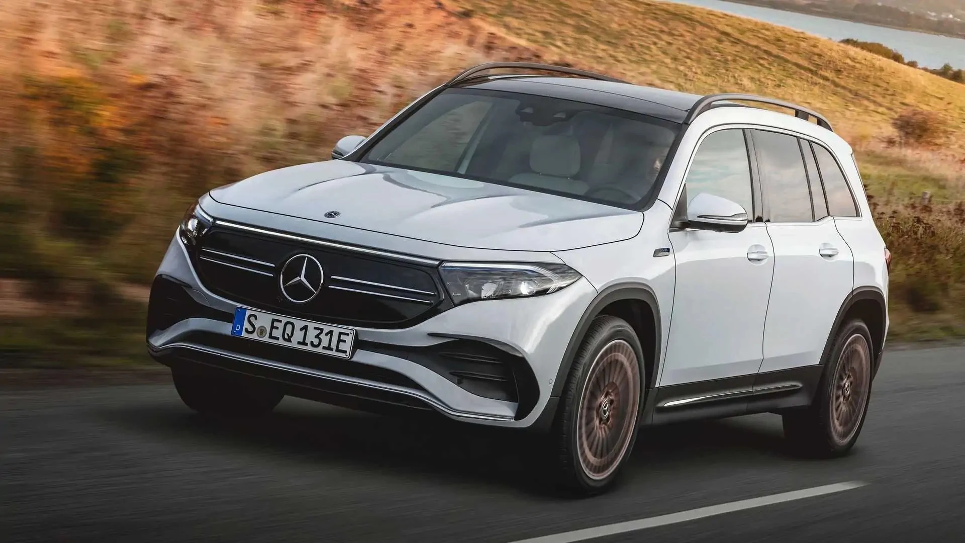 Mercedes usuwa jednego SUV-a z gamy. Szykuje też nowy, kanciasty model