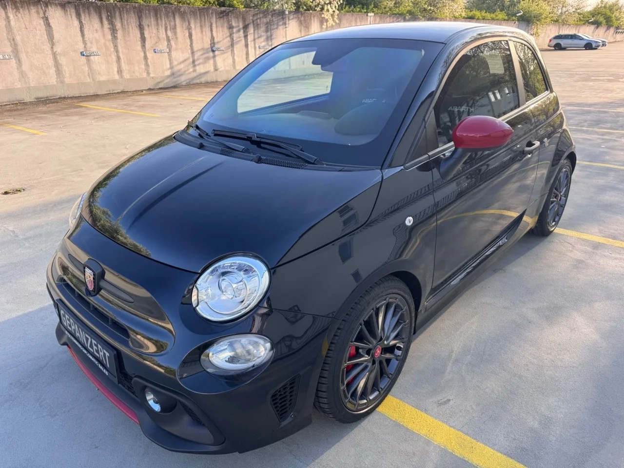 opancerzony abarth 696 