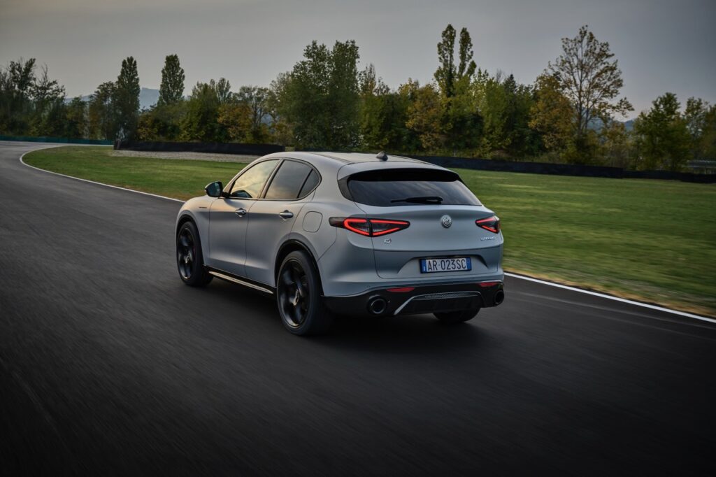 alfa-romeo-stelvio-diesel-2025-1