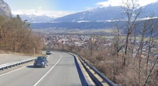 Prawda o zakazach zjazdu z autostrady w Austrii i prawie 1000 zł mandatu. To jest trochę inaczej