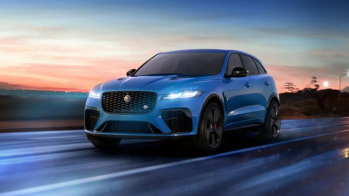 Jaguar F-Pace ostatni v8