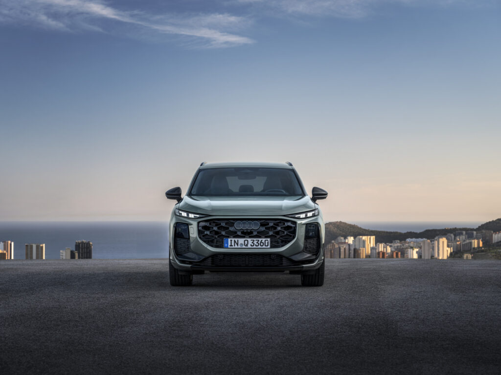 https://cdn-ab.spidersweb.pl/2025/06/nowe-audi-q3-premiera-20-1024x768.jpg