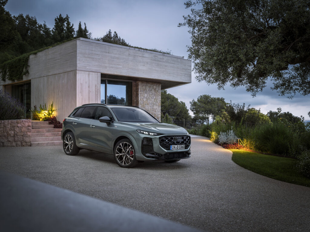 https://cdn-ab.spidersweb.pl/2025/06/nowe-audi-q3-premiera-28-1024x768.jpg