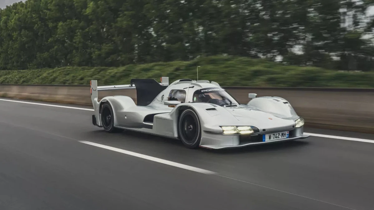 Porsche przerobiło wyścigówkę na auto drogowe. To auto dla naprawdę wybranych