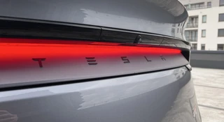 Robotaksówki Tesli odpalone. Na razie nie wyciągajcie 4,2 z elektronicznego portfela