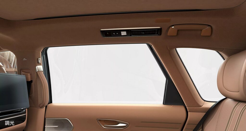 https://cdn-ab.spidersweb.pl/2025/06/toyota-nowe-szyby-1024x546.jpg