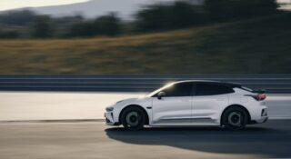 Nie ogarniesz ile koni mechanicznych będzie miał ten chiński samochód