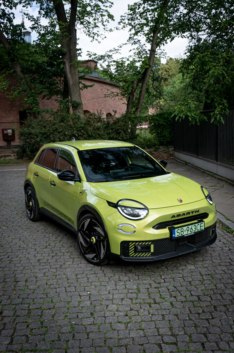 https://cdn-ab.spidersweb.pl/2025/07/abarth-600e-14.jpg