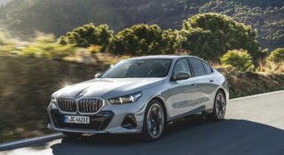 Rynek zweryfikował. BMW już wie, czy warto się słuchać komentujących z internetu