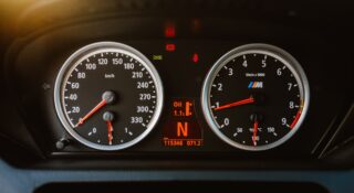 390 km/h w mieście to nie przestępstwo. Prokuratura zdecydowała