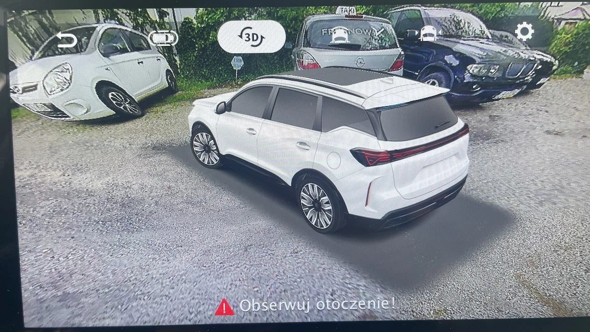 Nowy chiński SUV nie pozwolił mi przeparkować na własnej posesji. Napisał swoje warunki