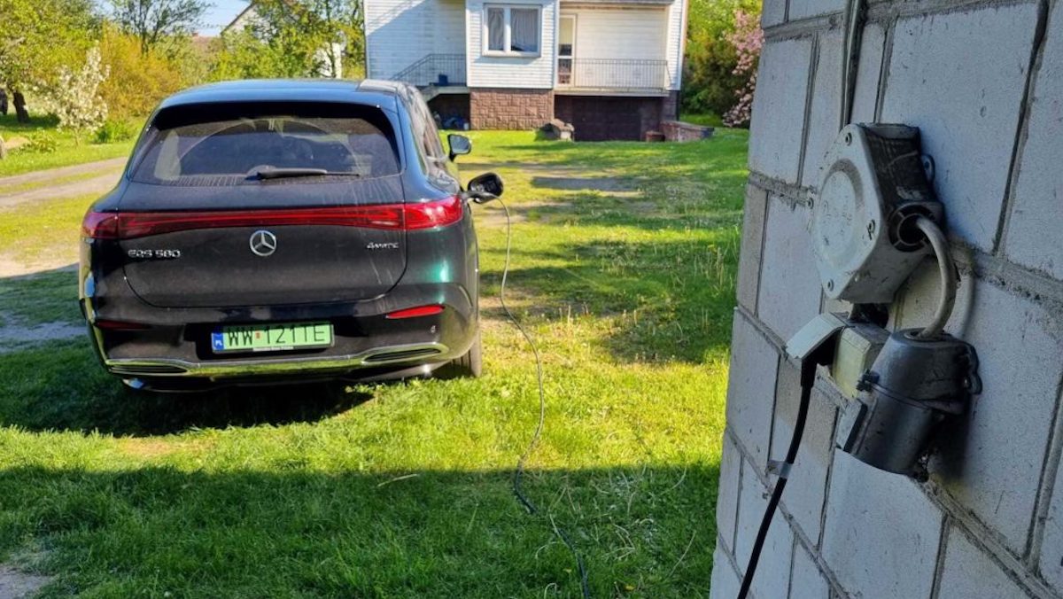 Pokłóciliśmy się w redakcji o to, jak ładujecie swoje samochody elektryczne