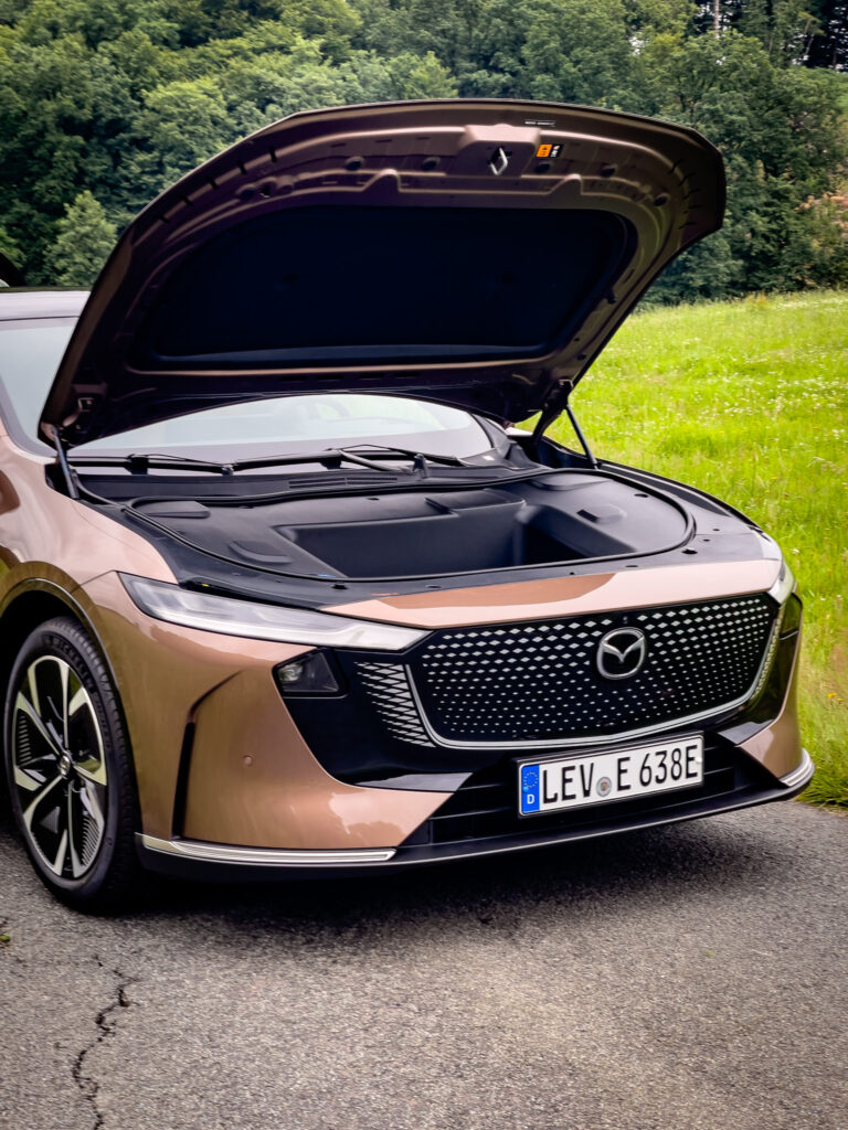 https://cdn-ab.spidersweb.pl/2025/07/mazda-6e-test-768x1024.jpg