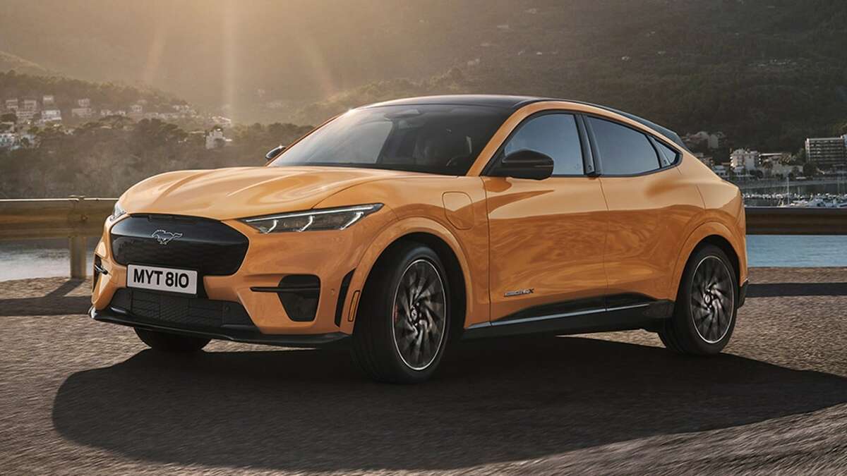 Ford Mustang Mach-E duży przebieg