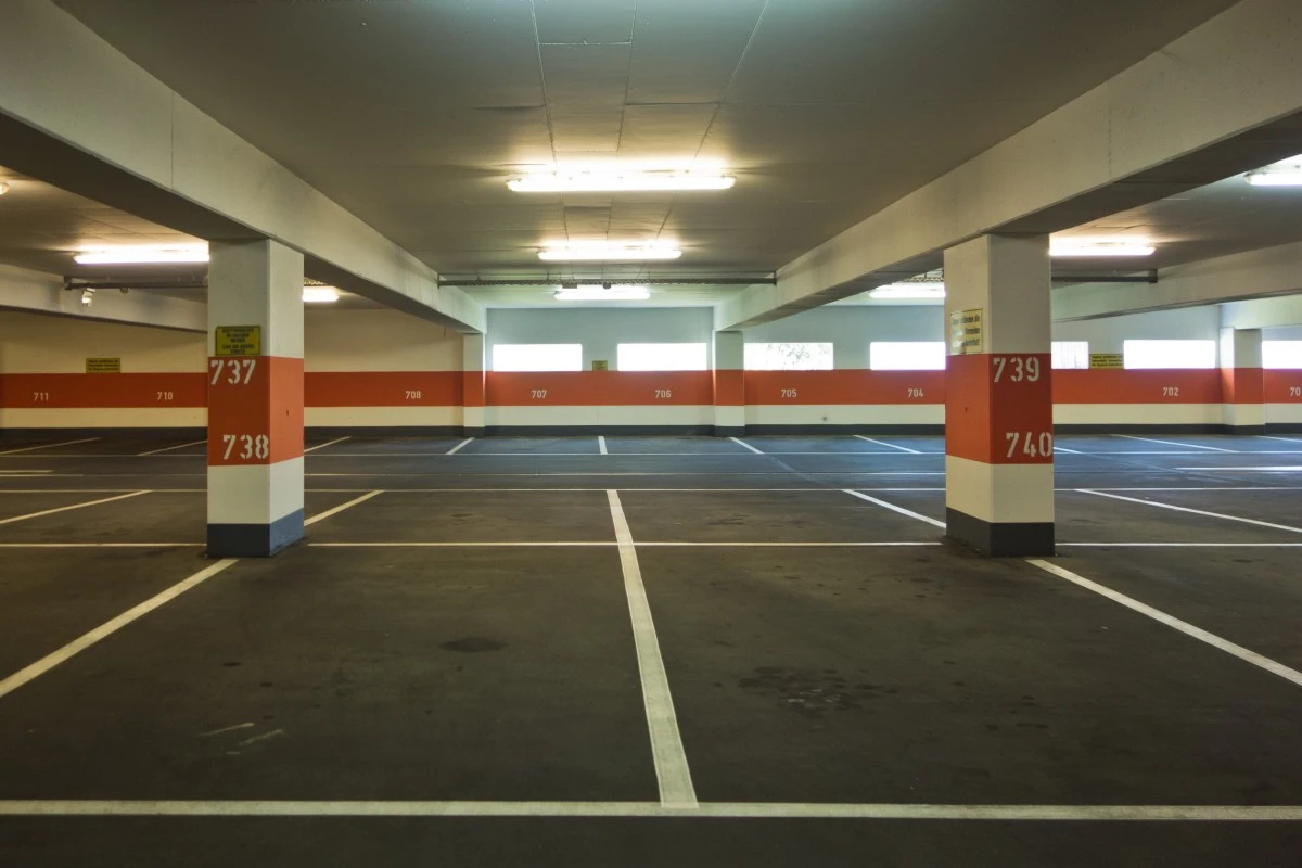 parking podziemny
