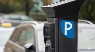 Jesteś chory, to masz pecha. Dla ministerstwa parking przy szpitalu jest święty