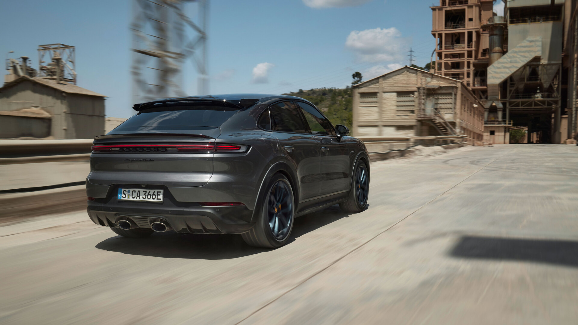 porsche cayenne ev 