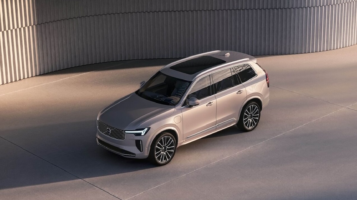 Flagowy SUV Volvo dostanie nową generację i wiemy jaki napęd otrzyma. Najpierw usiądźcie