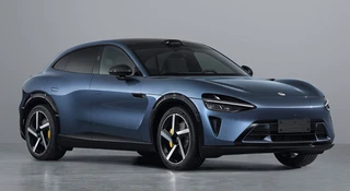 Sprawdzili rzeczywistą moc elektryków i porównali z deklarowaną. Porsche i Tesla „zaskoczyły&#8221;