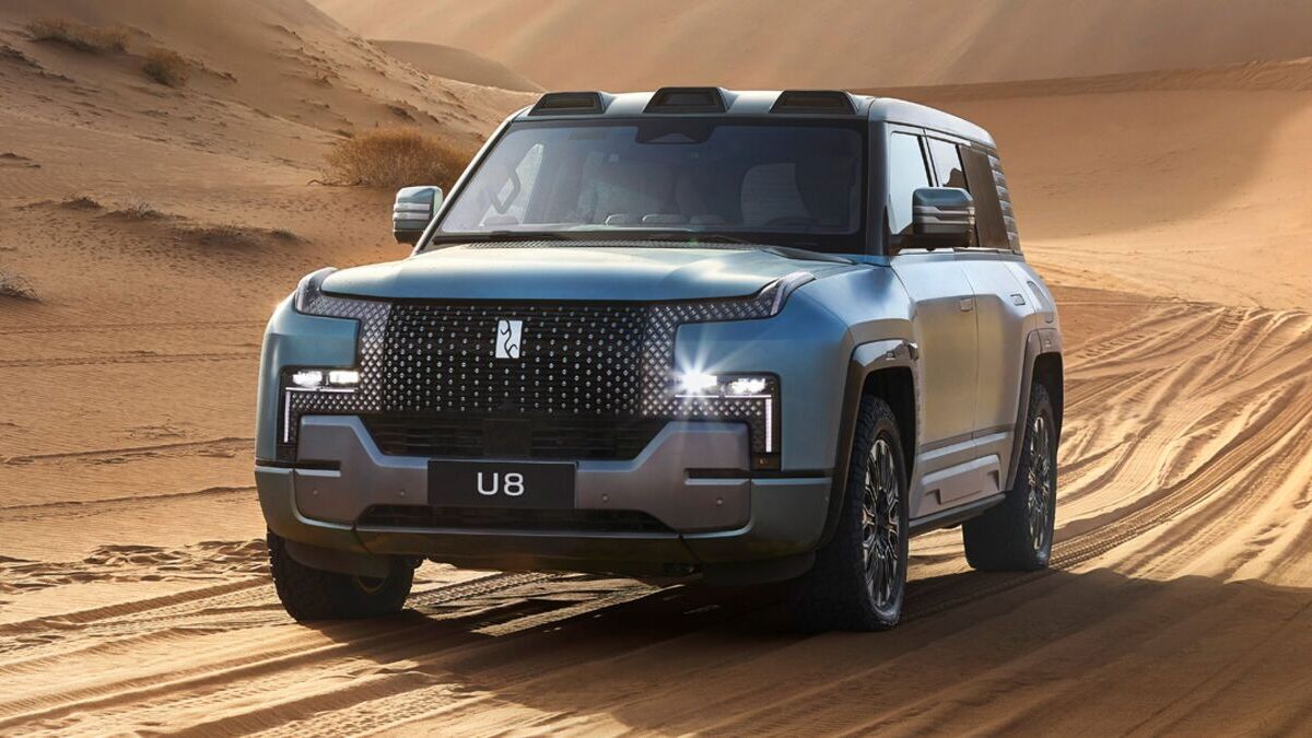 Yangwang U8