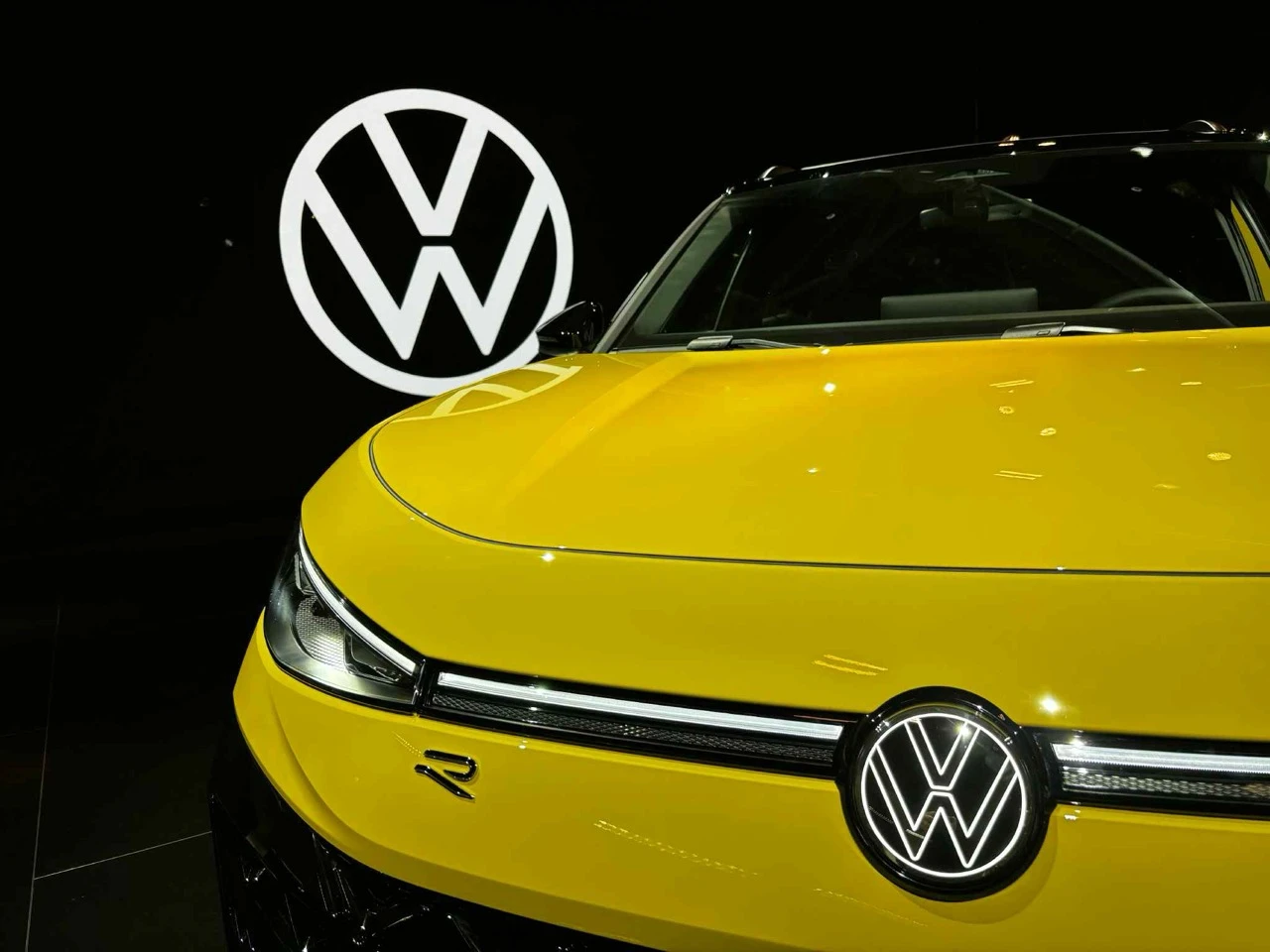 https://cdn-ab.spidersweb.pl/2025/08/VW-T-Roc-2025_1-Duzy.jpeg