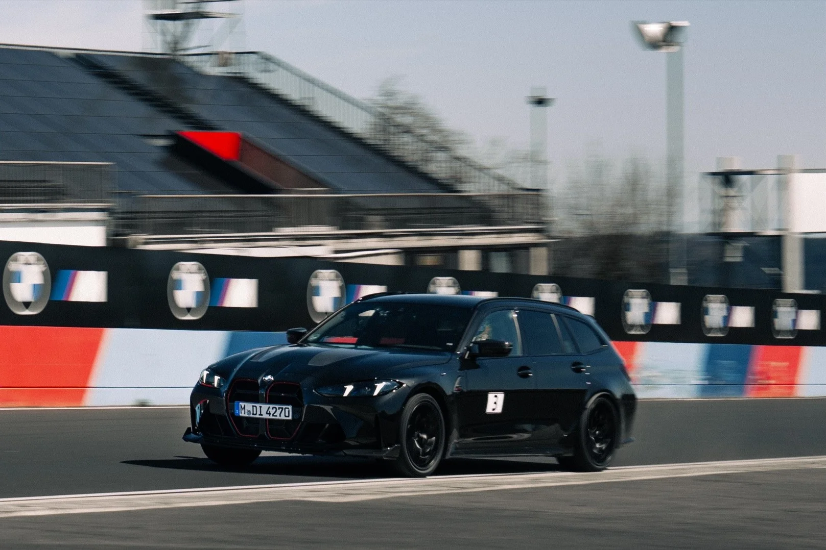 https://cdn-ab.spidersweb.pl/2025/08/bmw-m3-cs-touring-1.jpg