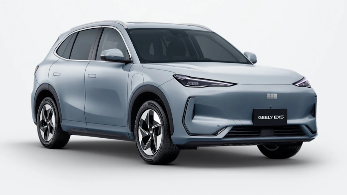 Geely wchodzi do Polski w dziwny sposób. Porównałem model EX5 z rywalami