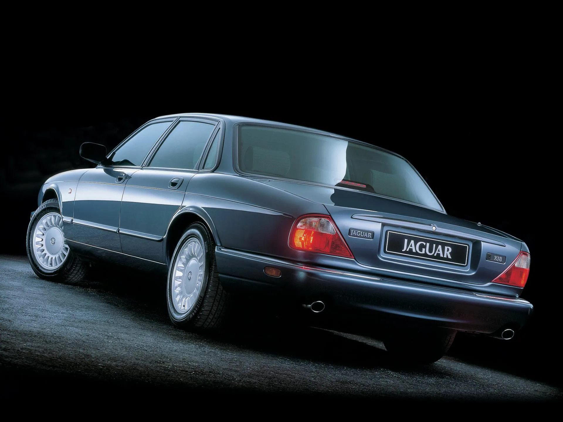 Jaguar XJ X308
