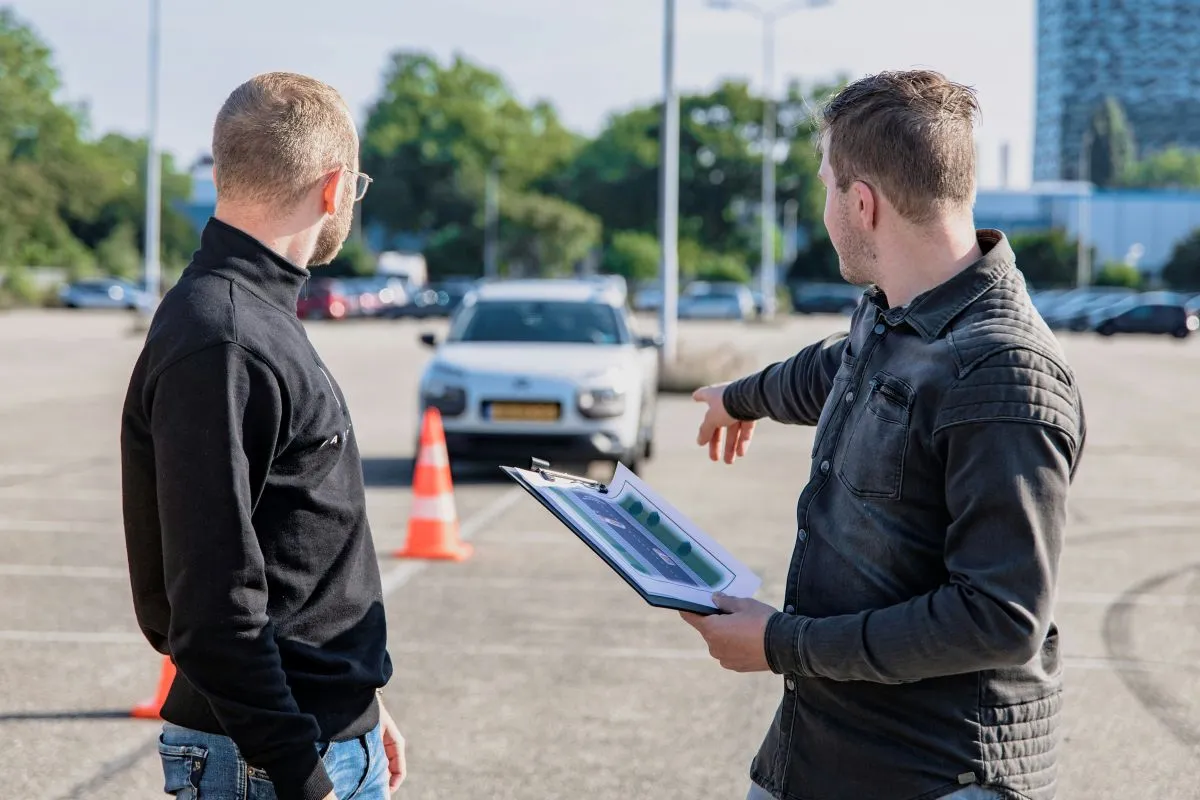 Jeździsz niebezpiecznie? To nic, za 300 zł państwo nauczy cię driftować
