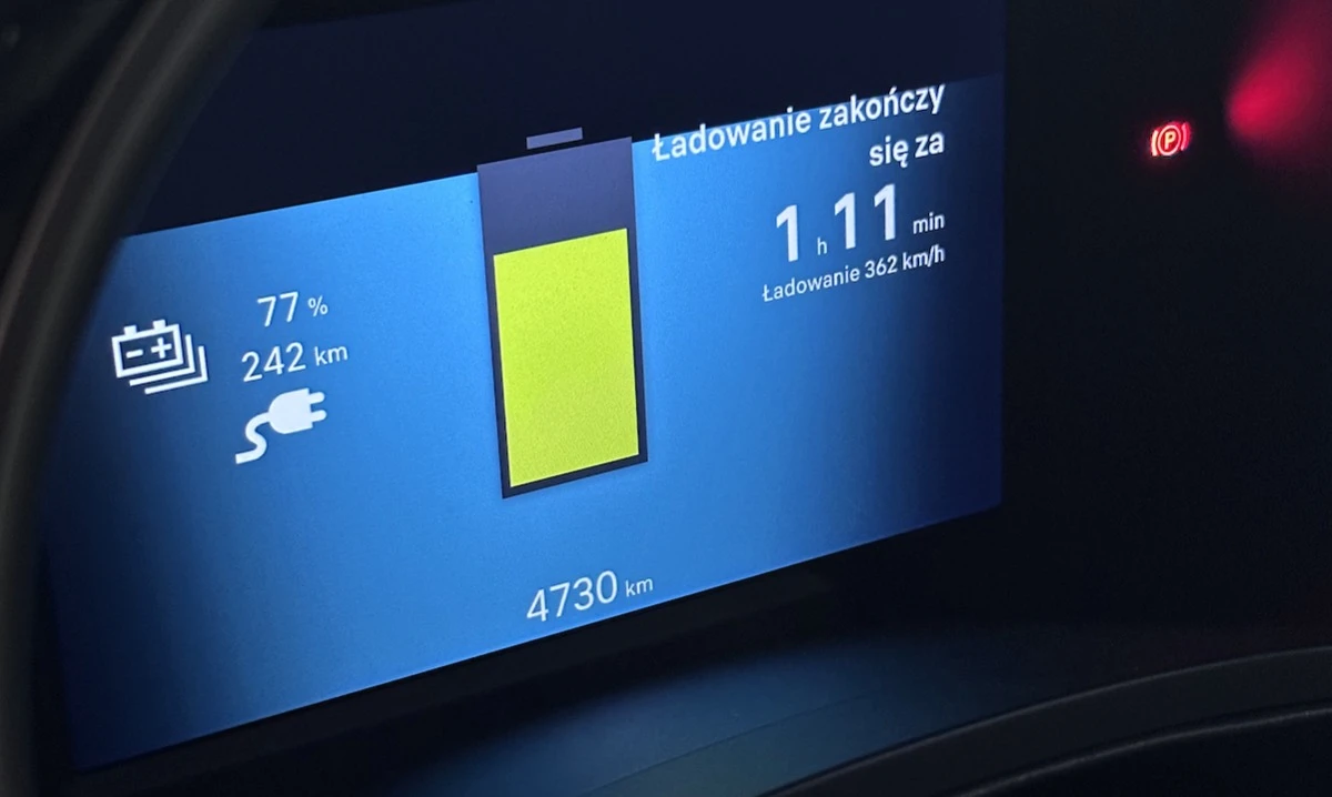 ładowanie samochodu elektrycznego