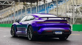 Porsche się nawróciło. Poczujesz skrzynię biegów i V8 w elektrycznym samochodzie