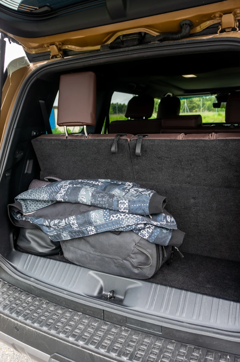 https://cdn-ab.spidersweb.pl/2025/08/toyota-land-cruiser-16.jpg