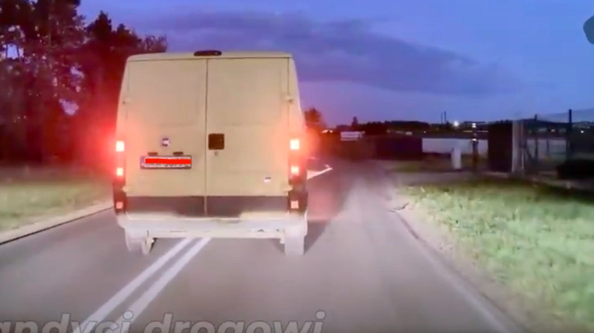 Agresywny kierowca busa gonił kierującą przez pole. Mamy gotowy przepis