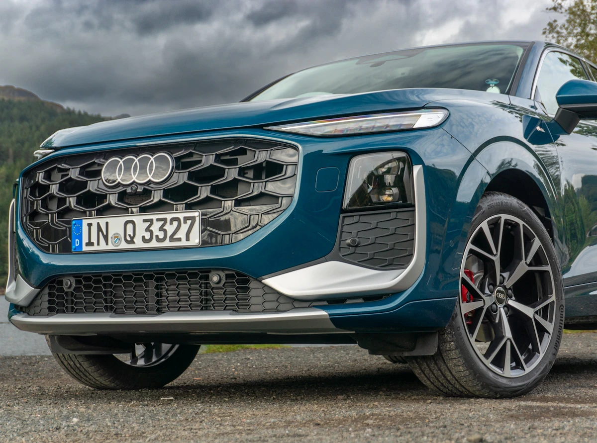 https://cdn-ab.spidersweb.pl/2025/09/audi-q3-2025-33.jpg