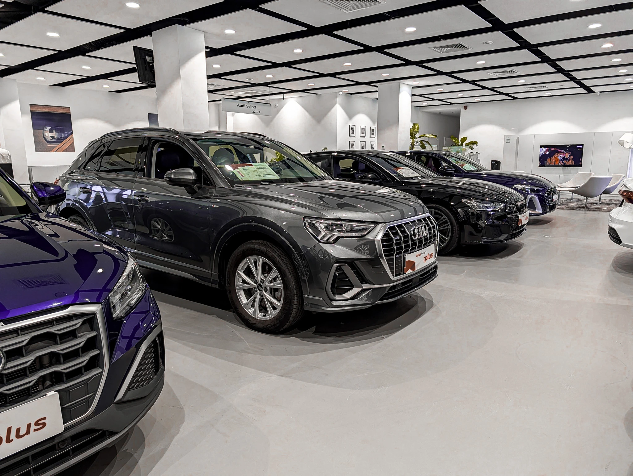 https://cdn-ab.spidersweb.pl/2025/09/audi-select-plus-16.jpg