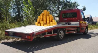 Producent samochodu mówi ci, że musi podnieść cenę? Nie słuchaj go, idzie mu świetnie