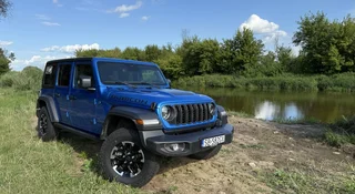 Macham Jeepowi Wranglerowi 4xe chusteczką na pożegnanie. Ostatni taki test