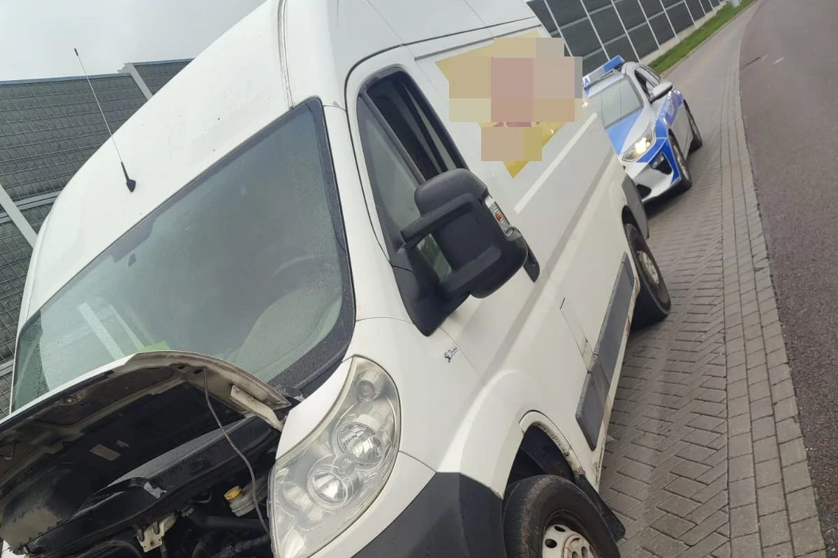 https://cdn-ab.spidersweb.pl/2025/09/kontrola-kurier-akcja-policja-1.jpg