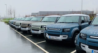 Jaguar Land Rover nie produkuje samochodów. Wcale nie chodzi o zmianę strategii