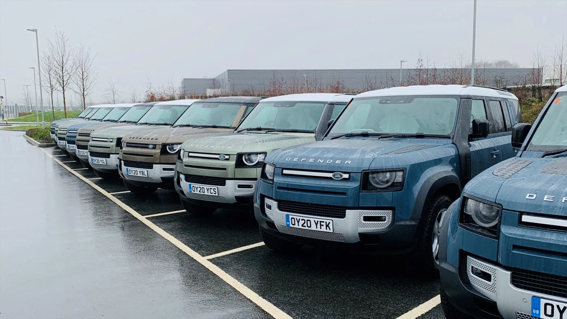 Jaguar Land Rover nie produkuje samochodów. Wcale nie chodzi o zmianę strategii
