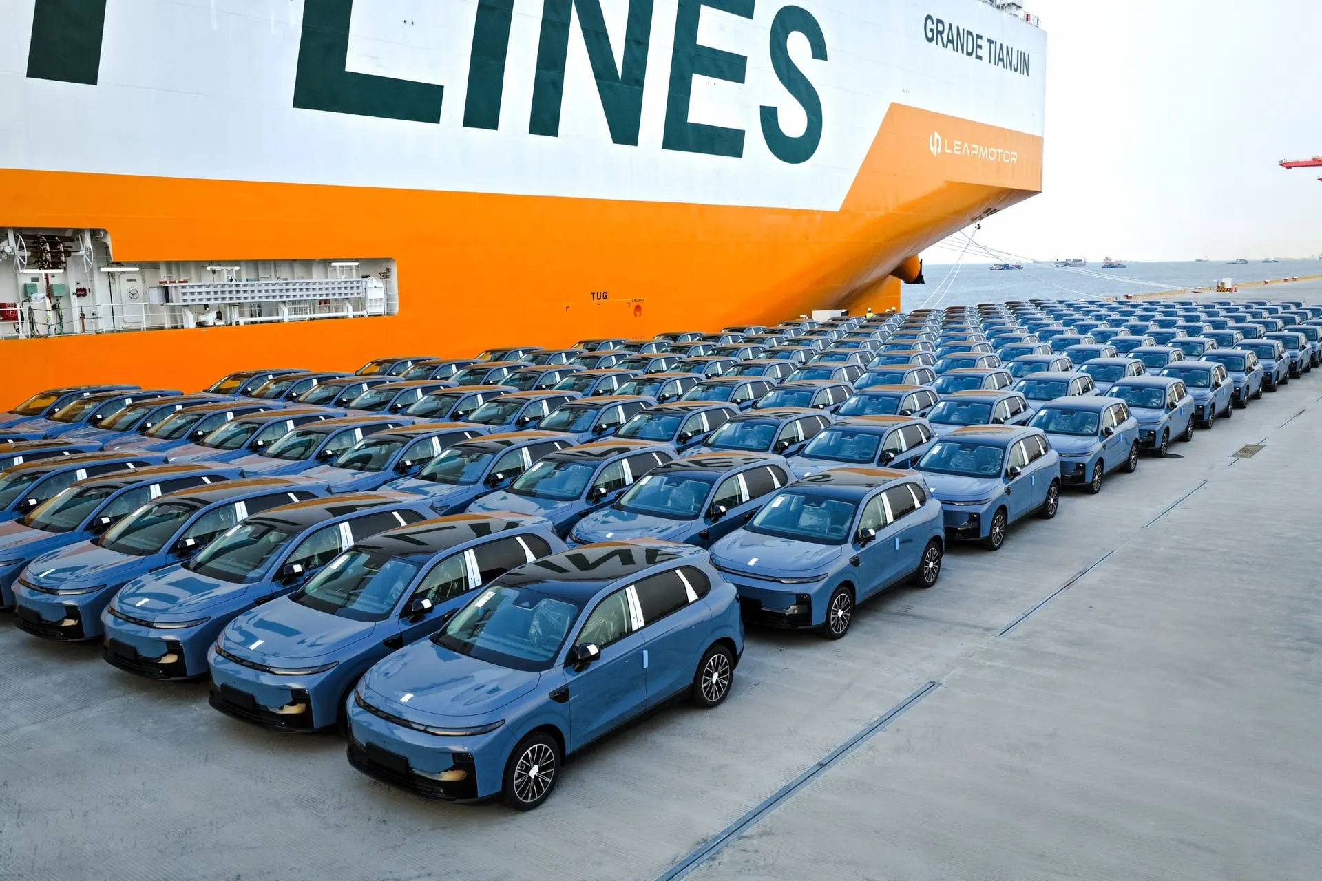 Nowy SUV Stellantis wjeżdża do Polski. Cena zwala z nóg