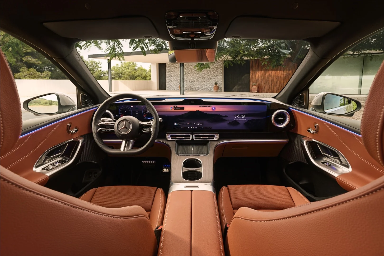 https://cdn-ab.spidersweb.pl/2025/09/mercedes-benz-glc-eq-wnetrze-4.jpg
