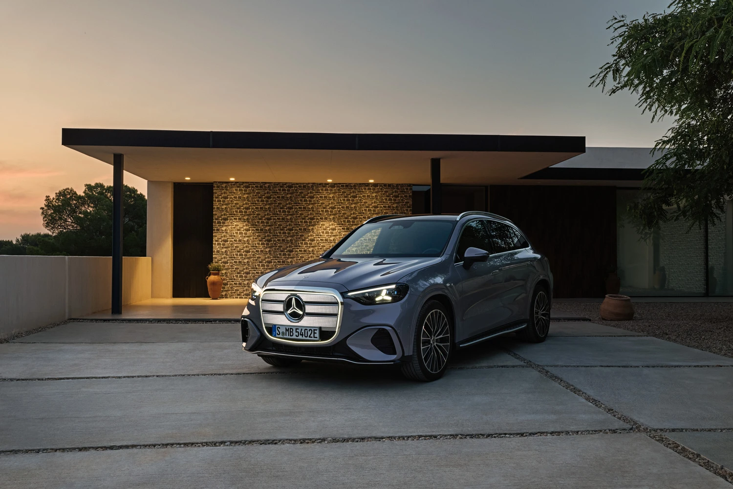 Oto nowy Mercedes GLC. Subtelny jak lewy sierpowy, ale za to wegański