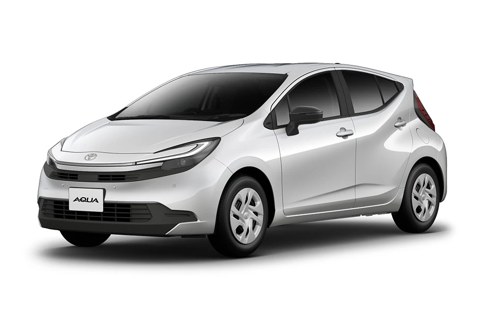 https://cdn-ab.spidersweb.pl/2025/09/toyota-aqua-6.jpg