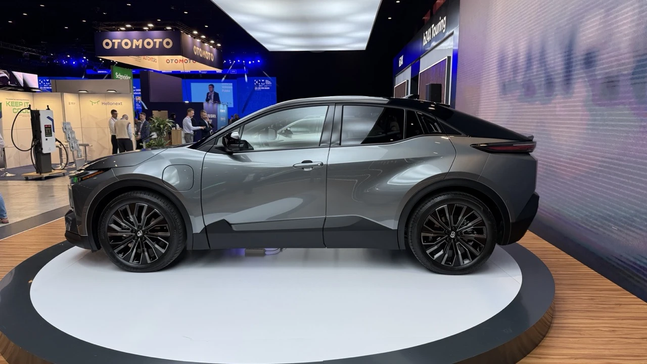 toyota c-hr+