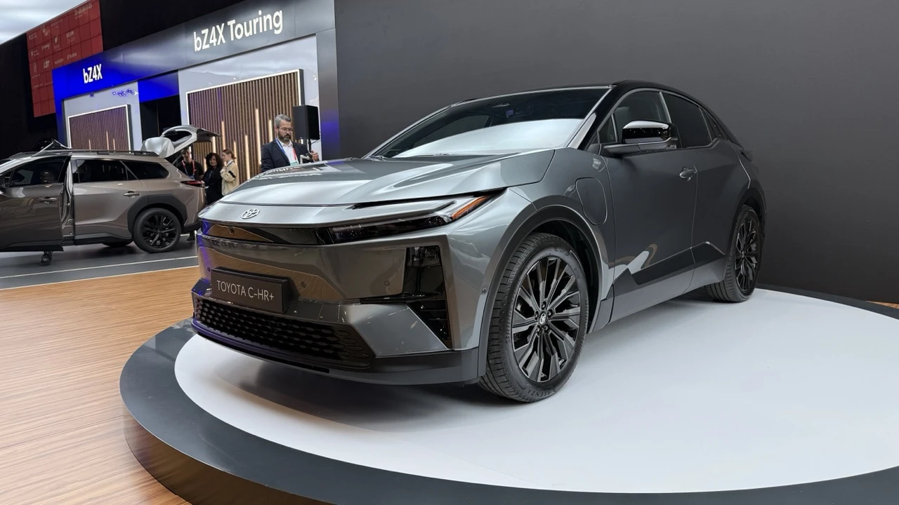 toyota c-hr+ 