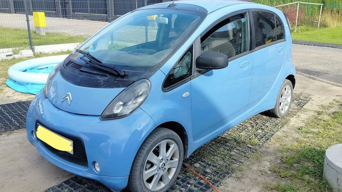 Jeden błąd wykańcza elektryczne trojaczki. Po 10 latach eksploatacji są do niczego