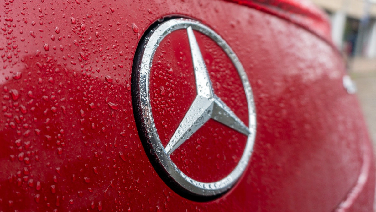 Elektryczny Mercedes klasy E już jeździ. Wszystko, co o nim wiemy