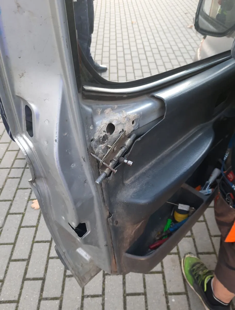 https://cdn-ab.spidersweb.pl/2025/10/straz-miejska-citroen-berlingo-poznan-3.jpg