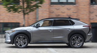 SUV Toyoty o 50 000 zł taniej. To nie koniec możliwości obniżenia ceny